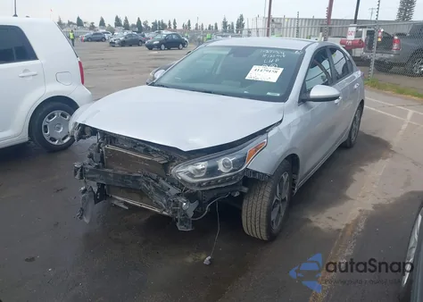 2019 Kia Forte Lxs z USA, uszkodzony, nr VIN 3KPF24AD6KE065829